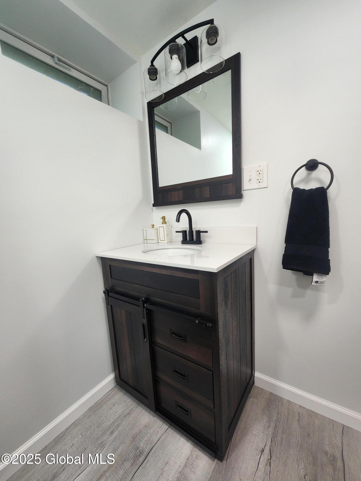 1 Laurel Road, Fort Edward, New York image 32