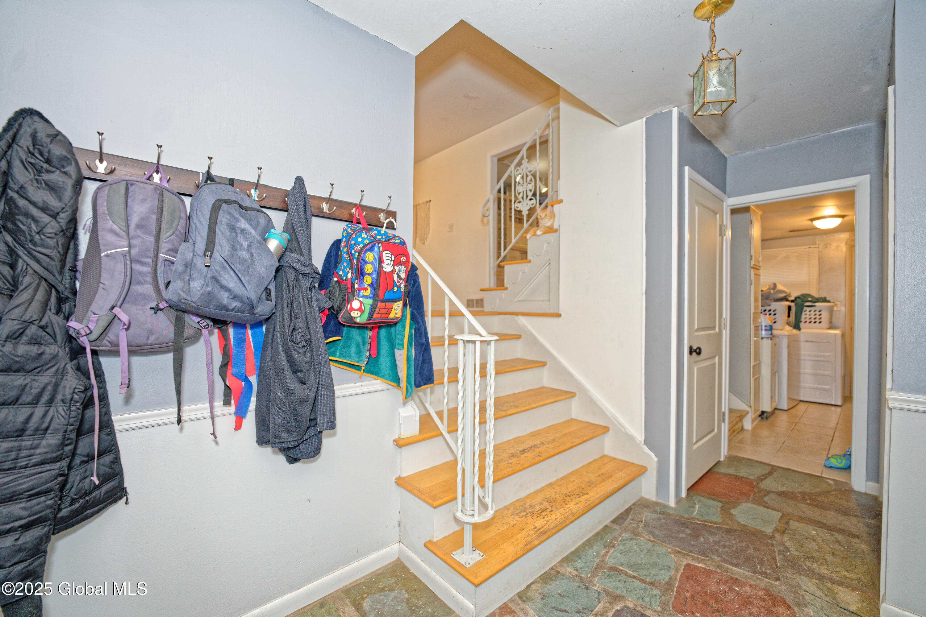 1101 Manas Drive