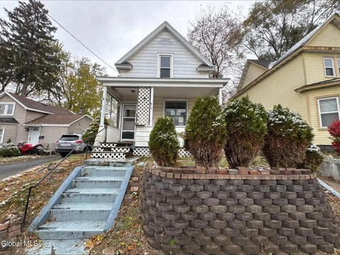 Photo of 20 Henry Street, Schenectady, NY 12304 (MLS # 202529528)