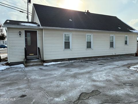 Photo of 1221 Altamont Avenue #1, Schenectady, NY 12303 (MLS # 202611102)