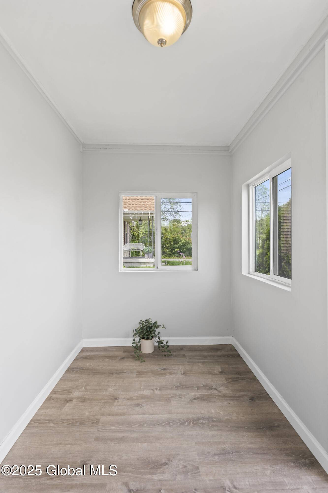 14 Woodside Avenue, Colonie, New York image 3
