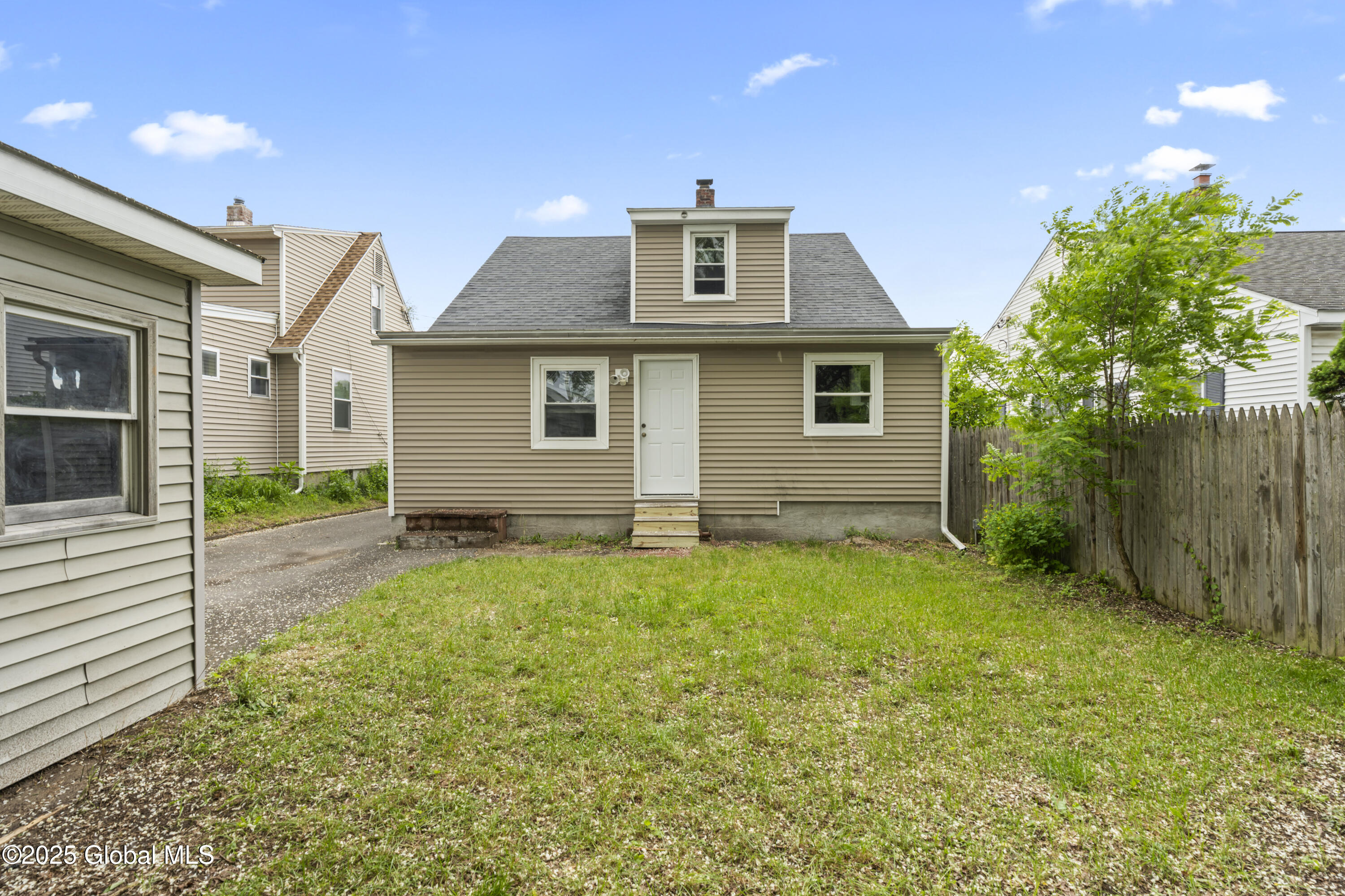14 Woodside Avenue, Colonie, New York image 22