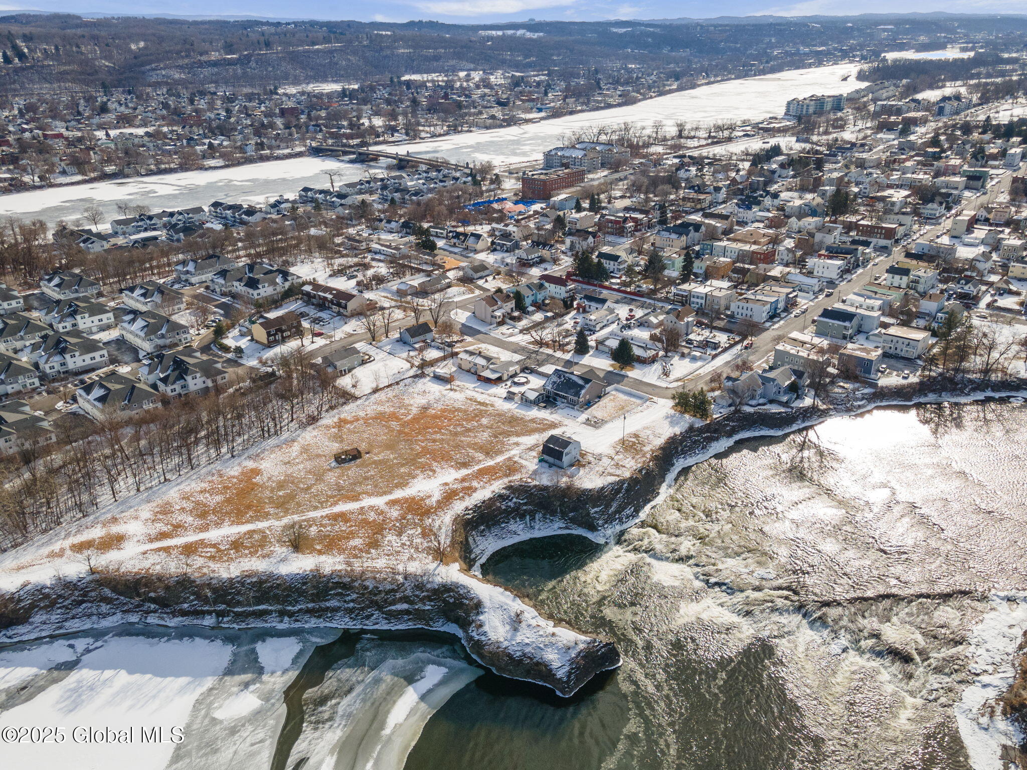 2 Continental Avenue, Cohoes, New York image 29