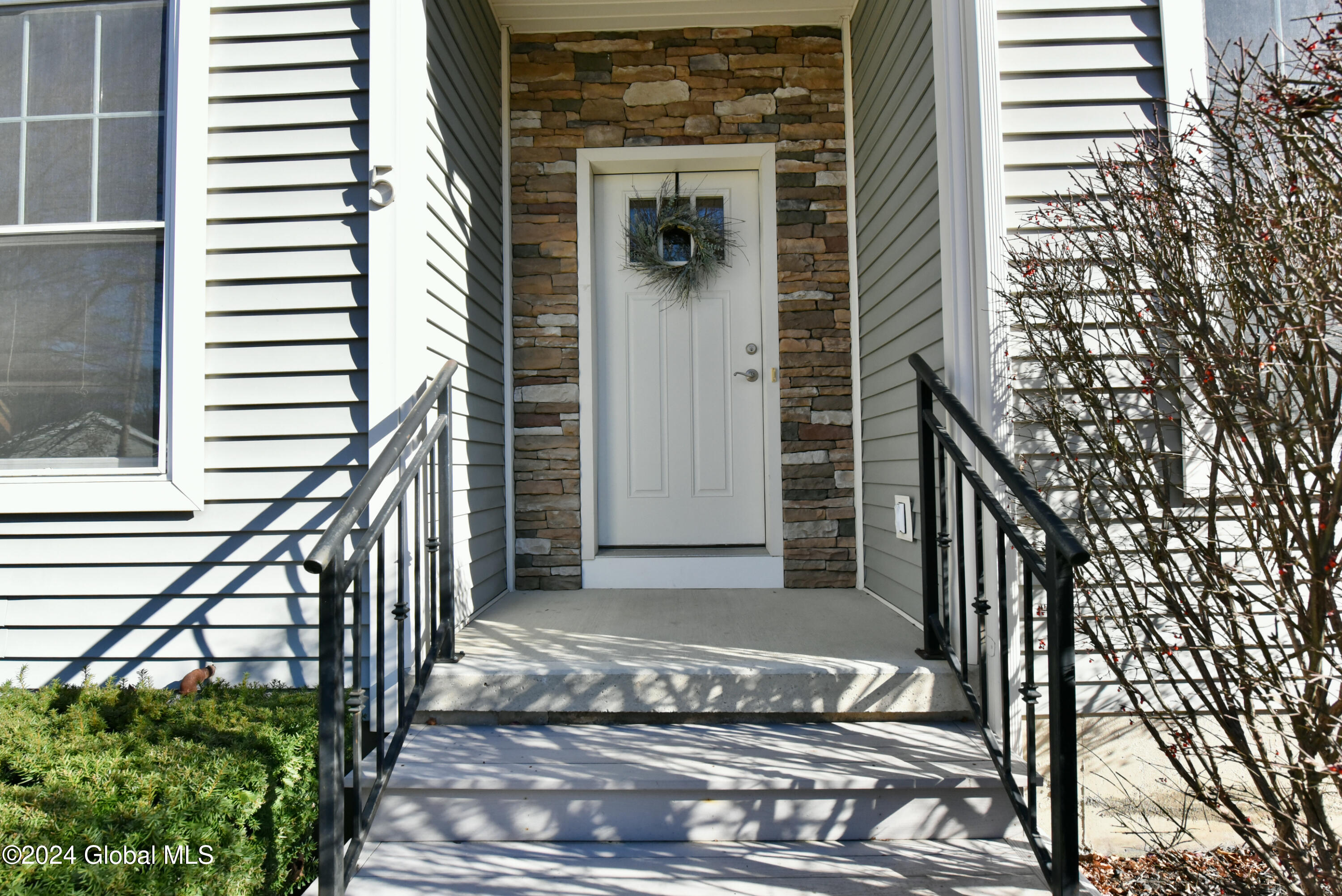 124 Jefferson Street #5, Saratoga Springs, New York image 2