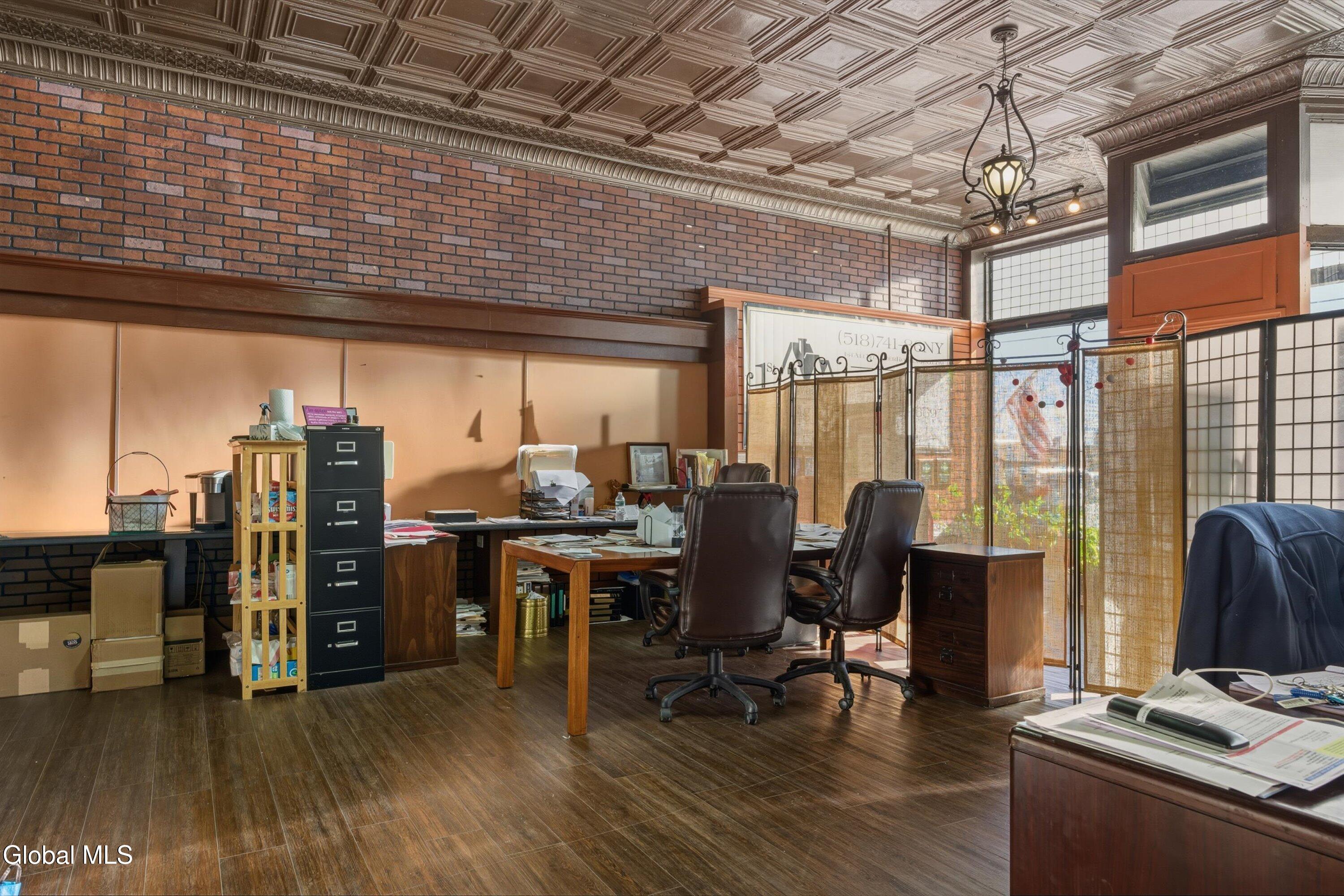 60-62 Lawrence Street