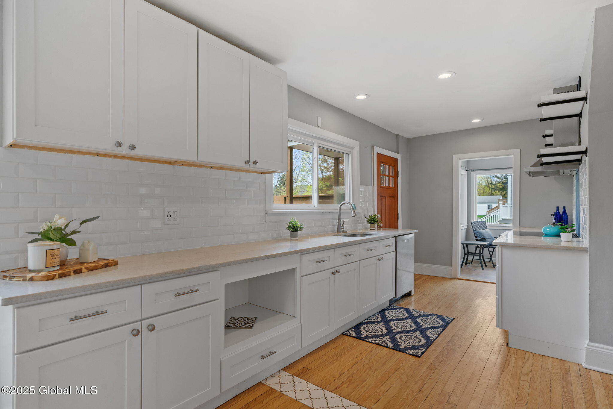 285 Whiteview Road, Wynantskill, New York image 6
