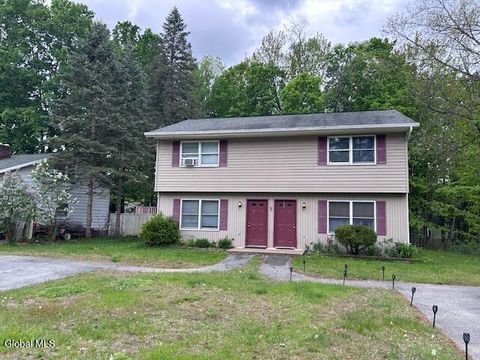 Photo of 5 Limerick Lane, Ballston Spa, NY 12020 (MLS # 202617612)