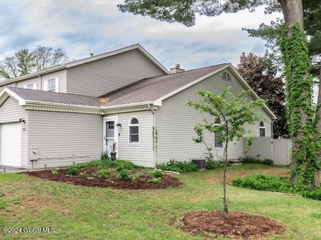 7001 Suzanne Lane, Schenectady, NY 12303, MLS 202417546 Howard Hanna