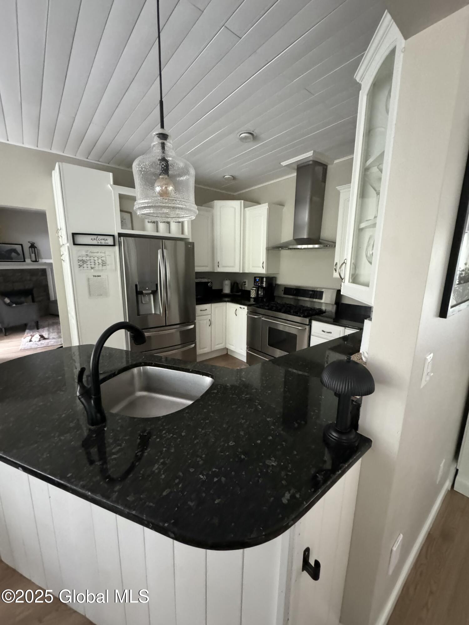 30 Indian Pipe Drive, Wynantskill, New York image 6