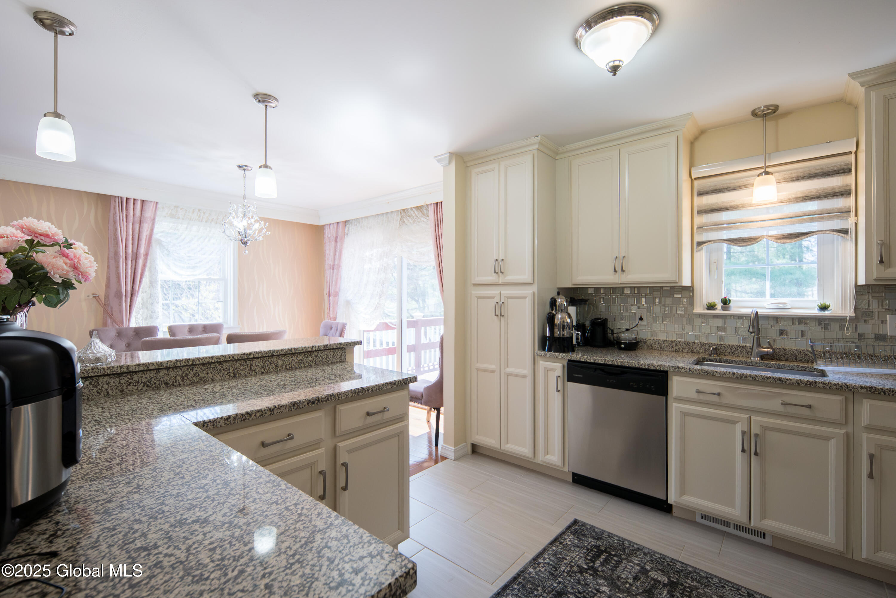 4 Heresford Lane, Queensbury, New York image 14