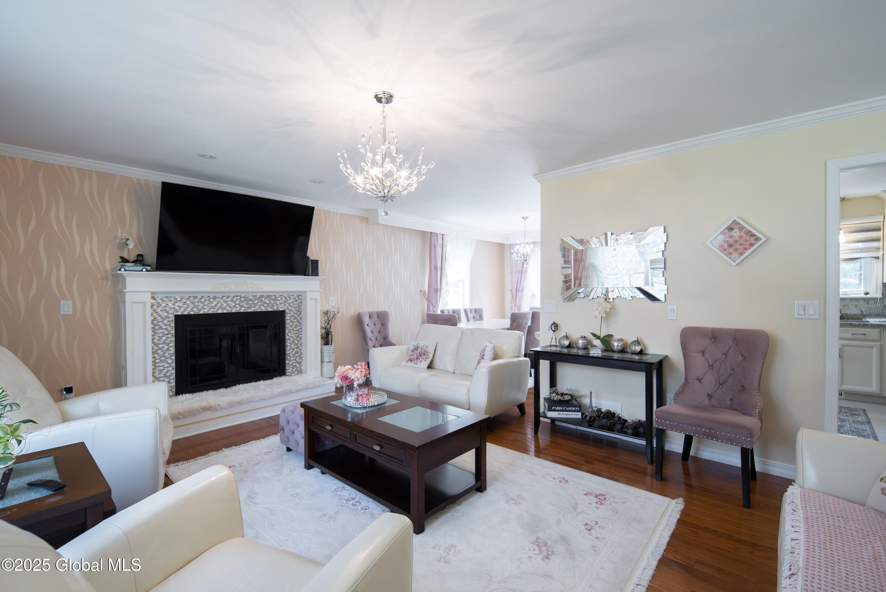 4 Heresford Lane, Queensbury, New York image 6