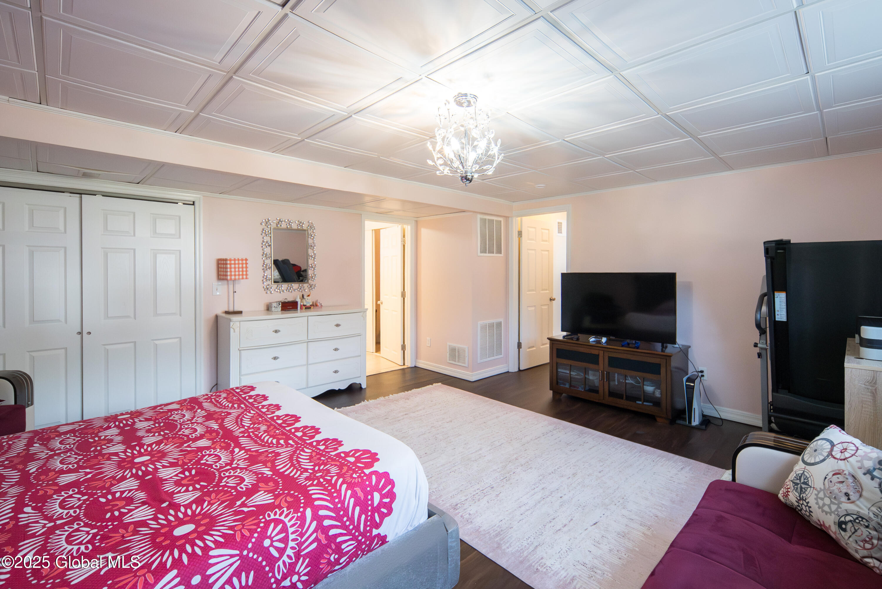 4 Heresford Lane, Queensbury, New York image 33