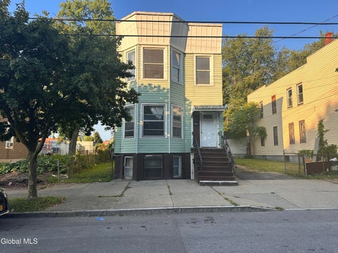 Multifamily For Sale - 476 2nd Street<br/> Albany, NY 12206