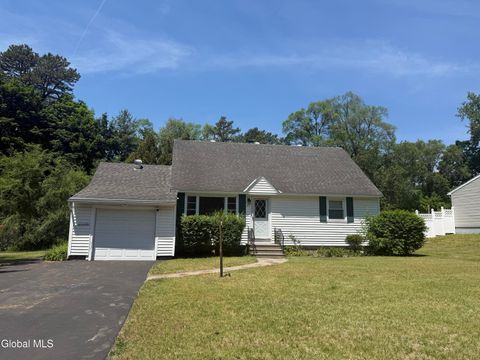 Homes For Sale - 11 Alvina Boulevard<br/> Albany, NY 12203