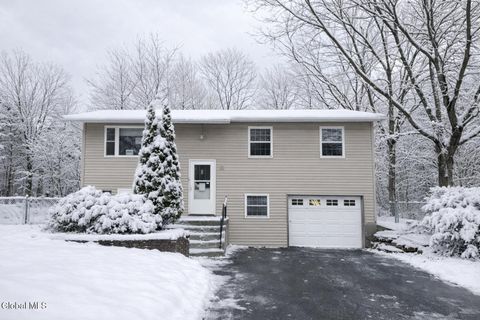 Photo of 23 Burning Pines Drive, Ballston Spa, NY 12020 (MLS # 202611834)