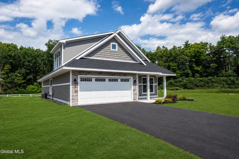 Homes For Sale - 41 Whispering Pines Way<br/> Schenectady County, Schenectady, NY 12306