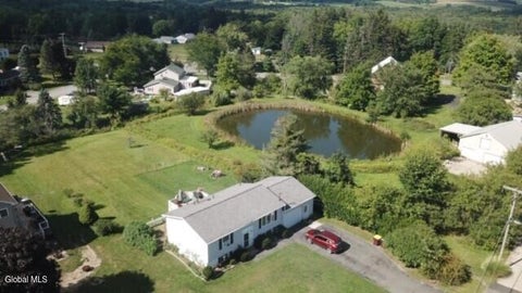 Homes For Sale - 25 Abbott Drive<br/> Rensselaer County, Poestenkill, NY 12140