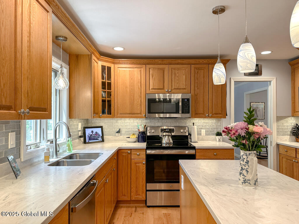 23 Revere Road, Queensbury, New York image 8
