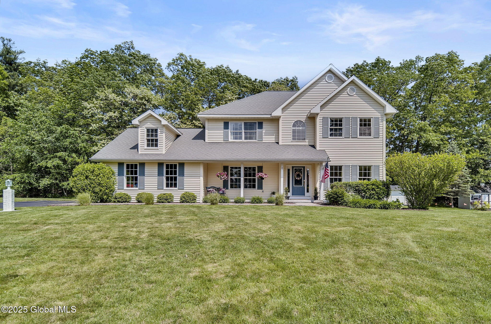 9 Oakline Court, Niskayuna, New York image 2