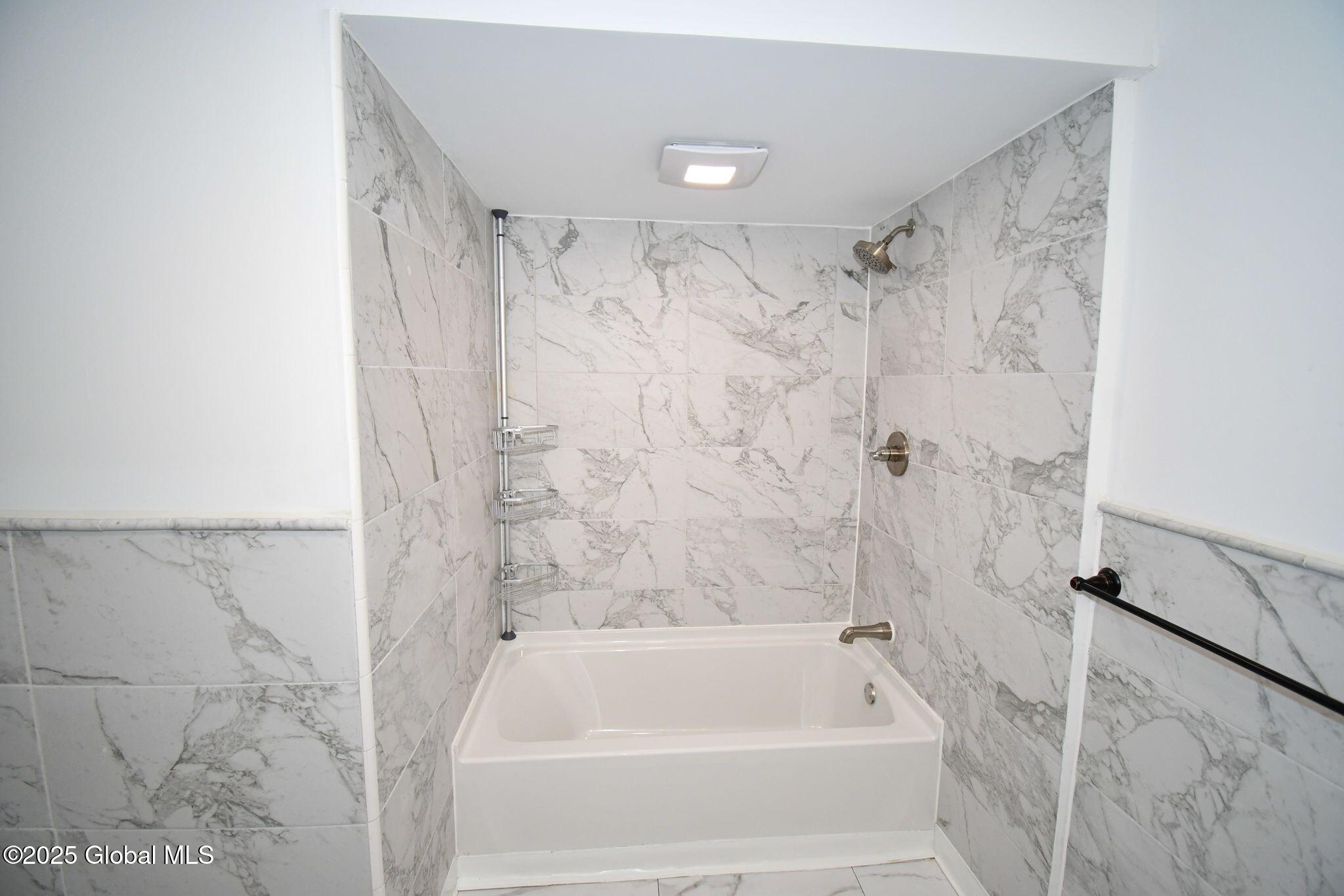 352 Mohawk Avenue, Scotia, New York image 18