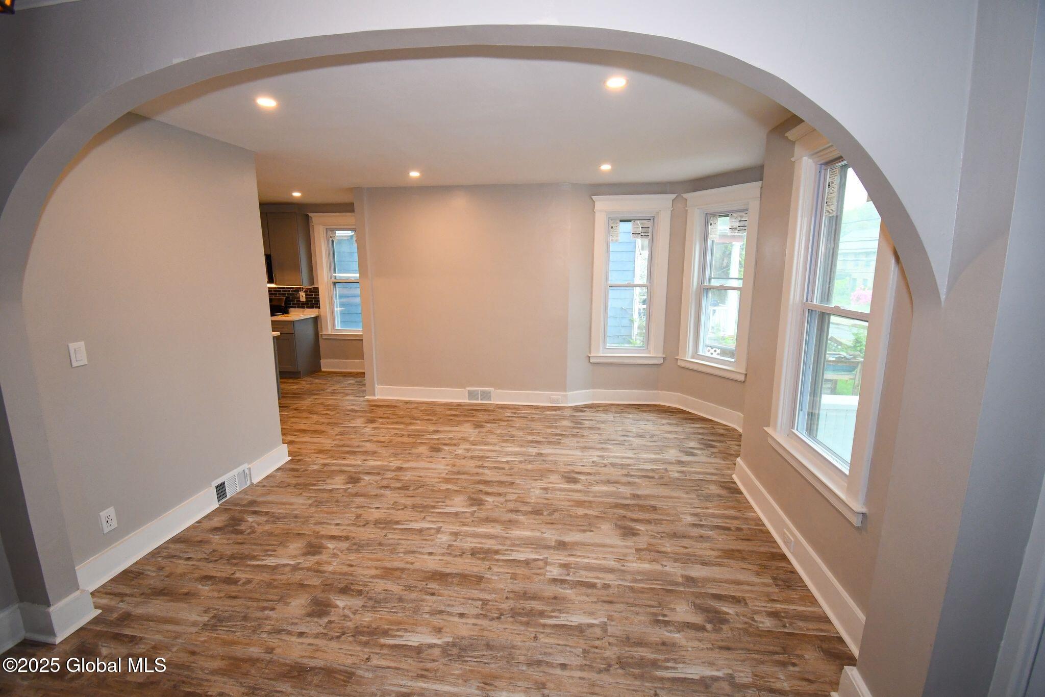 352 Mohawk Avenue, Scotia, New York image 9