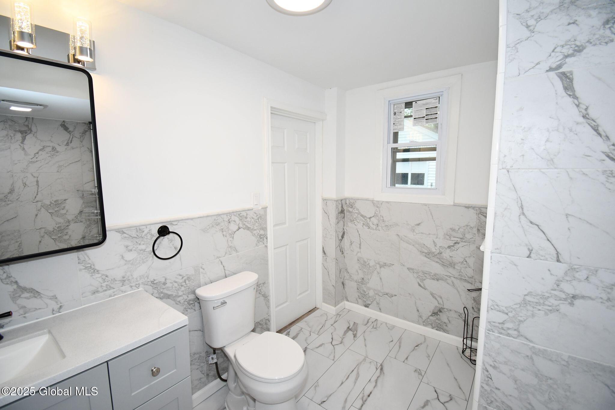352 Mohawk Avenue, Scotia, New York image 16
