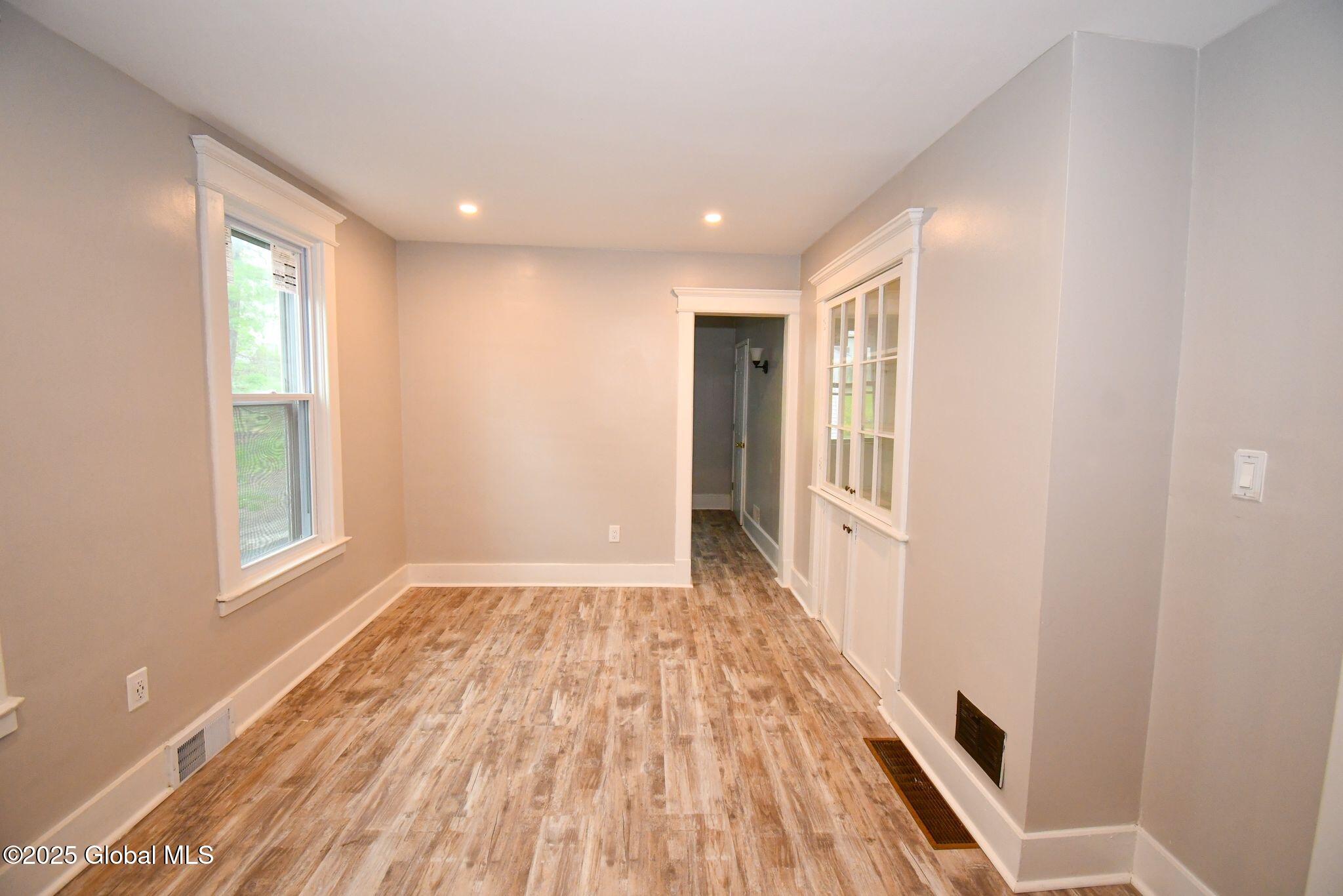 352 Mohawk Avenue, Scotia, New York image 7