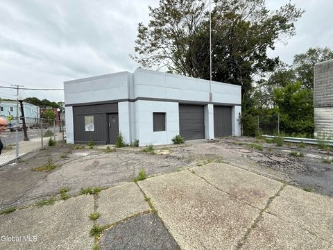 Photo of 283 Sheridan Avenue, Albany, NY 12206 (MLS # 202615217)