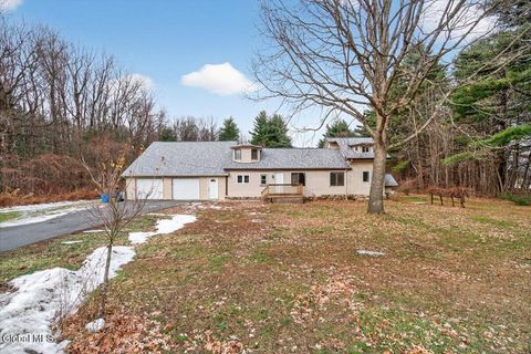 Photo of 1001 Verbeck Avenue, Schaghticoke, NY 12154 (MLS # 202610580)