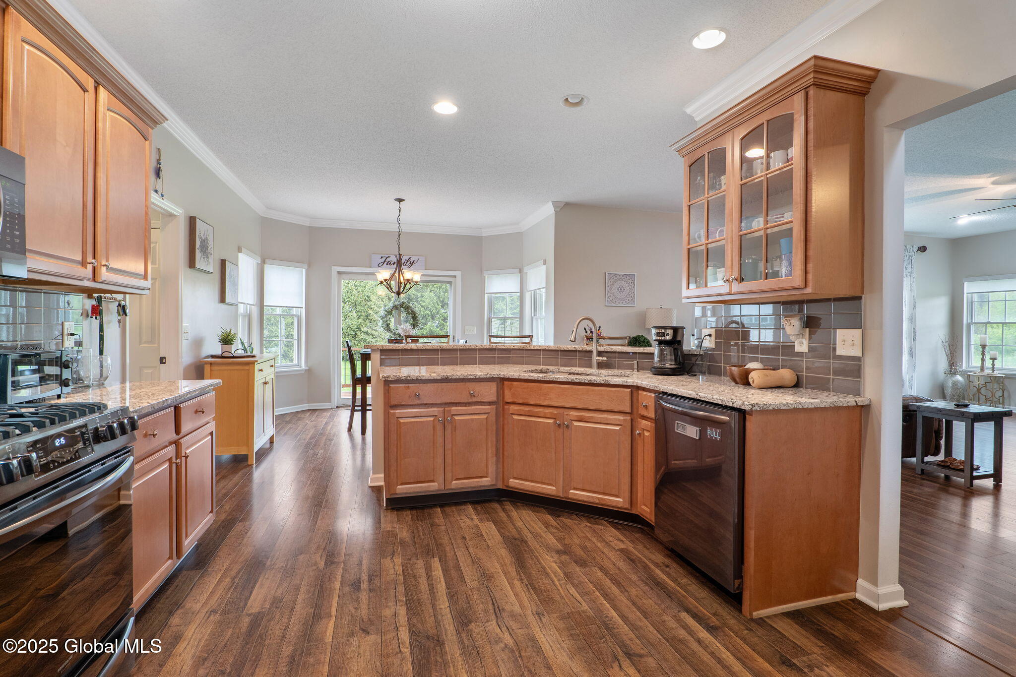 11 Weisheit Road, Glenmont, New York image 14