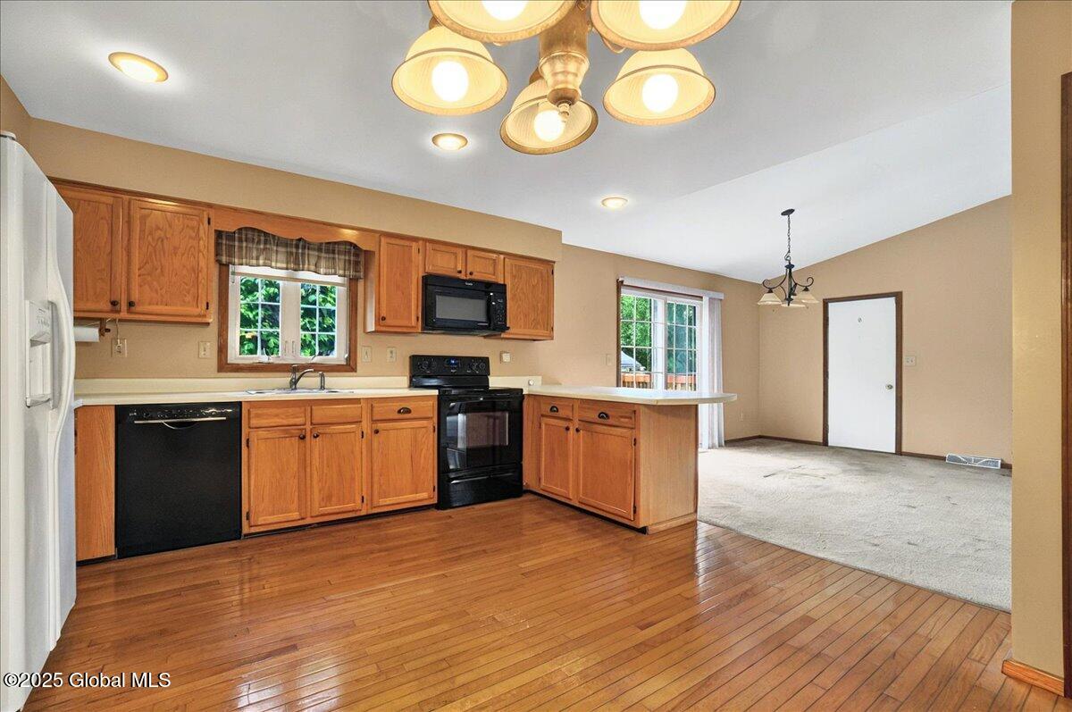 21 Barclay Street, Clifton Park, New York image 19