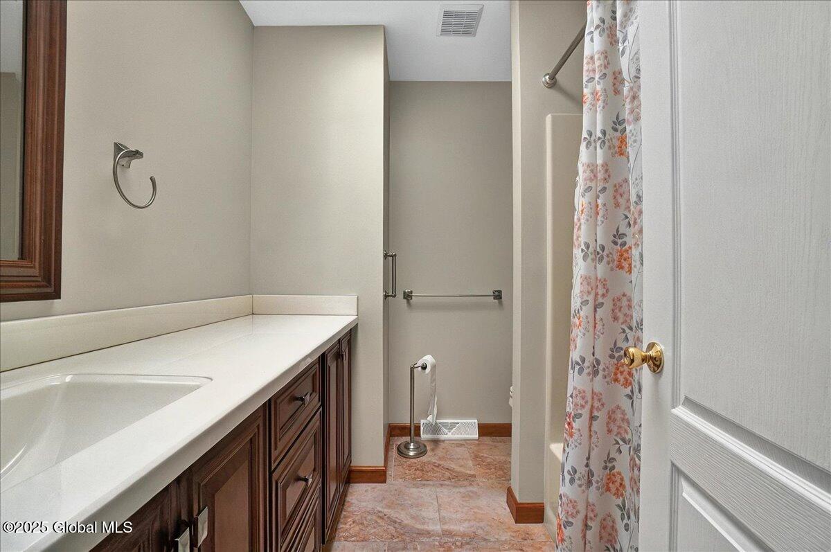 21 Barclay Street, Clifton Park, New York image 30