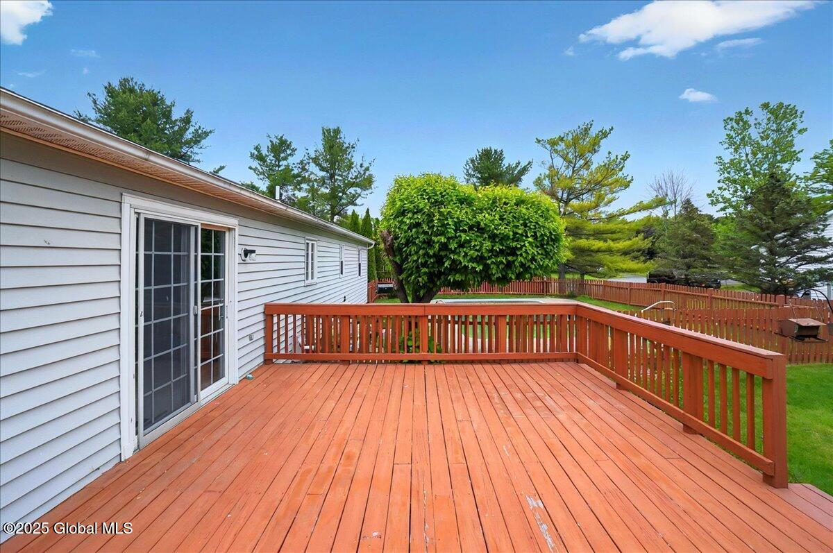 21 Barclay Street, Clifton Park, New York image 37