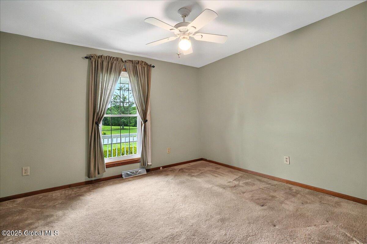 21 Barclay Street, Clifton Park, New York image 26