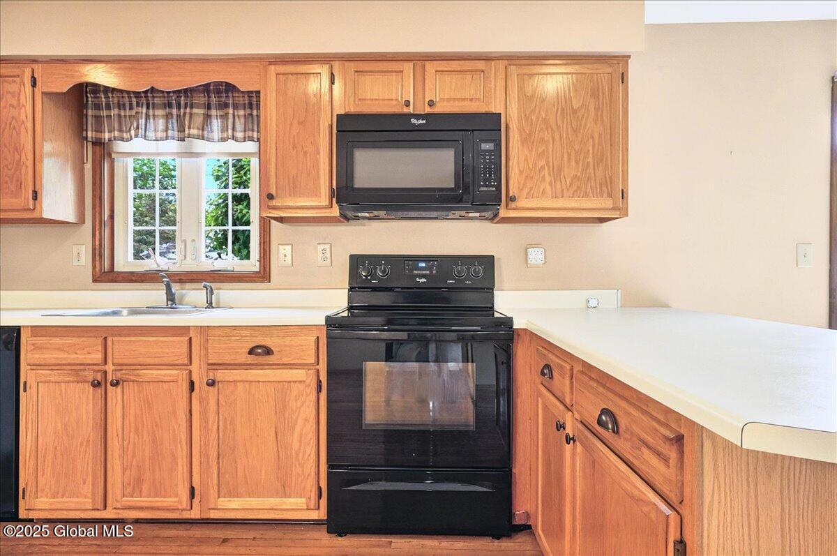 21 Barclay Street, Clifton Park, New York image 17