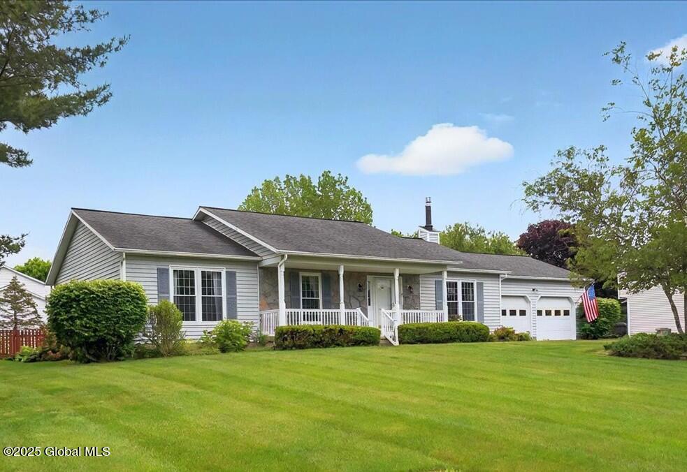 21 Barclay Street, Clifton Park, New York image 2