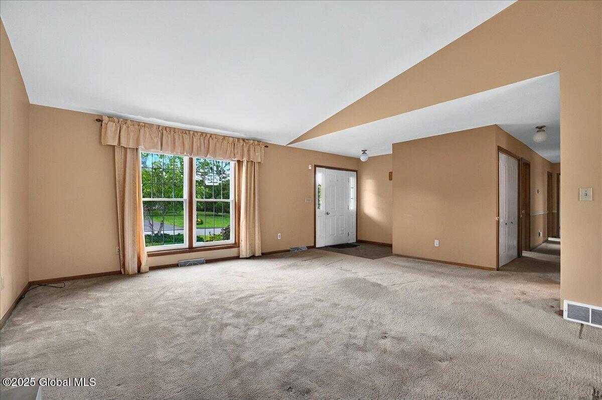 21 Barclay Street, Clifton Park, New York image 11