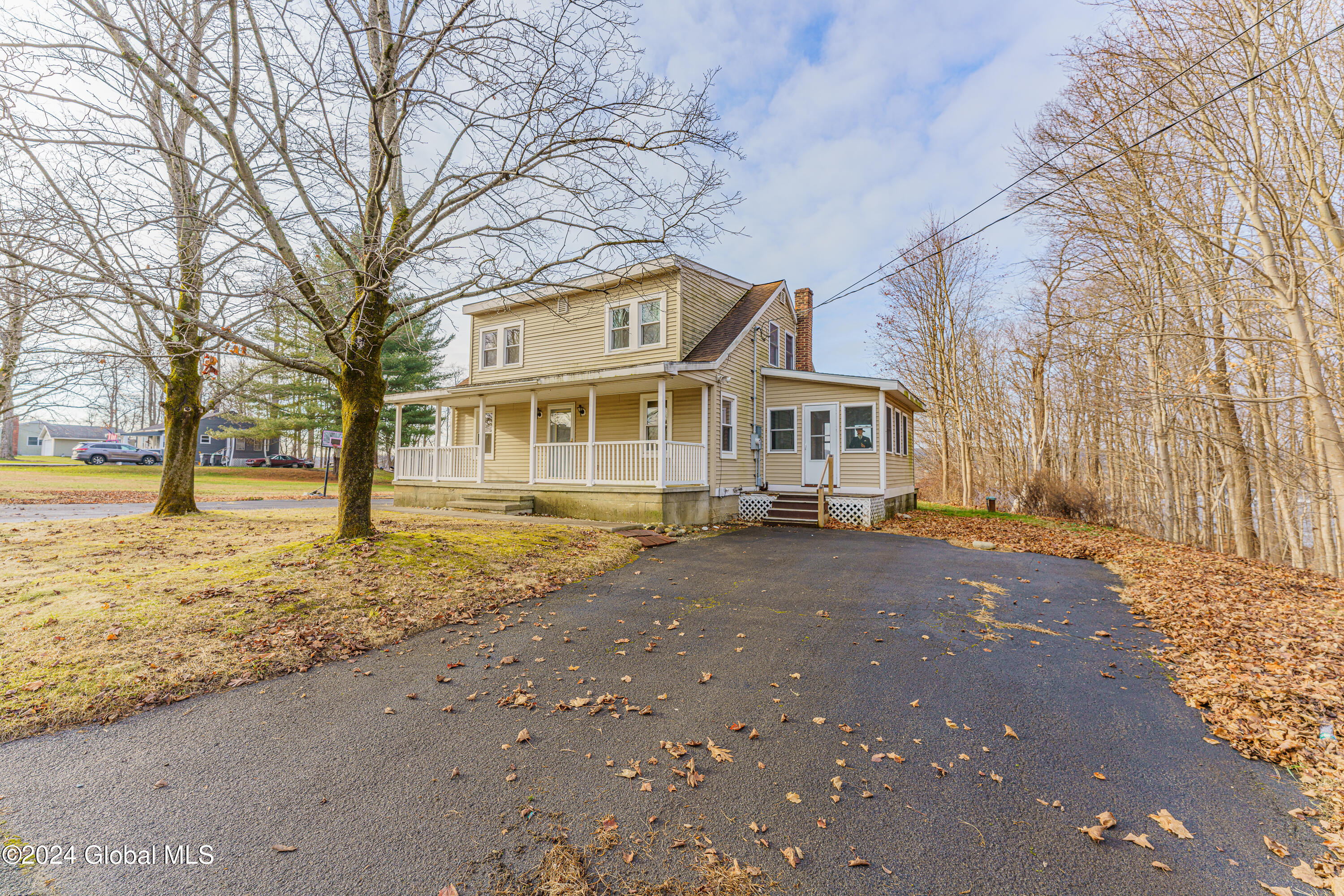 2931 River Road, Melrose, New York image 6