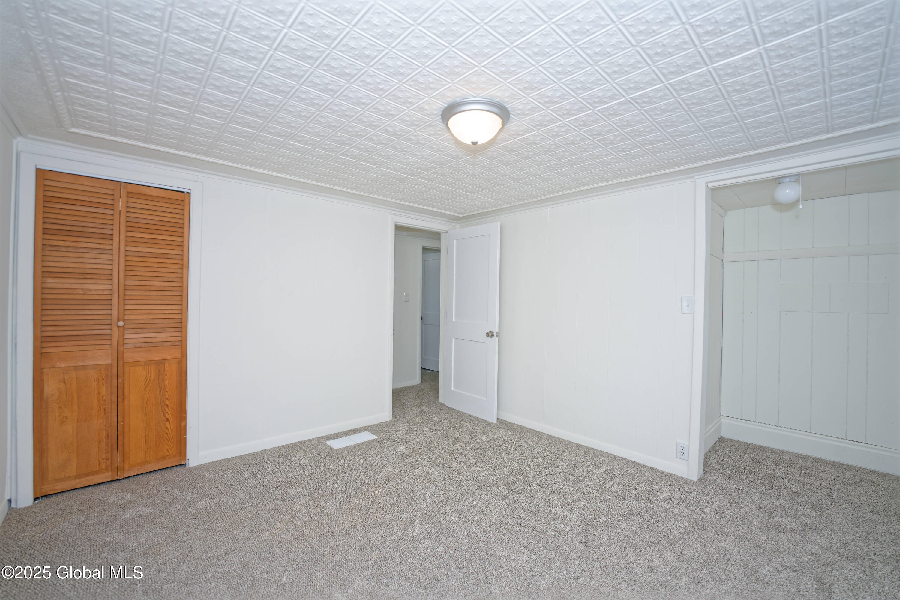30 Andrewsville Court, Watervliet, New York image 19