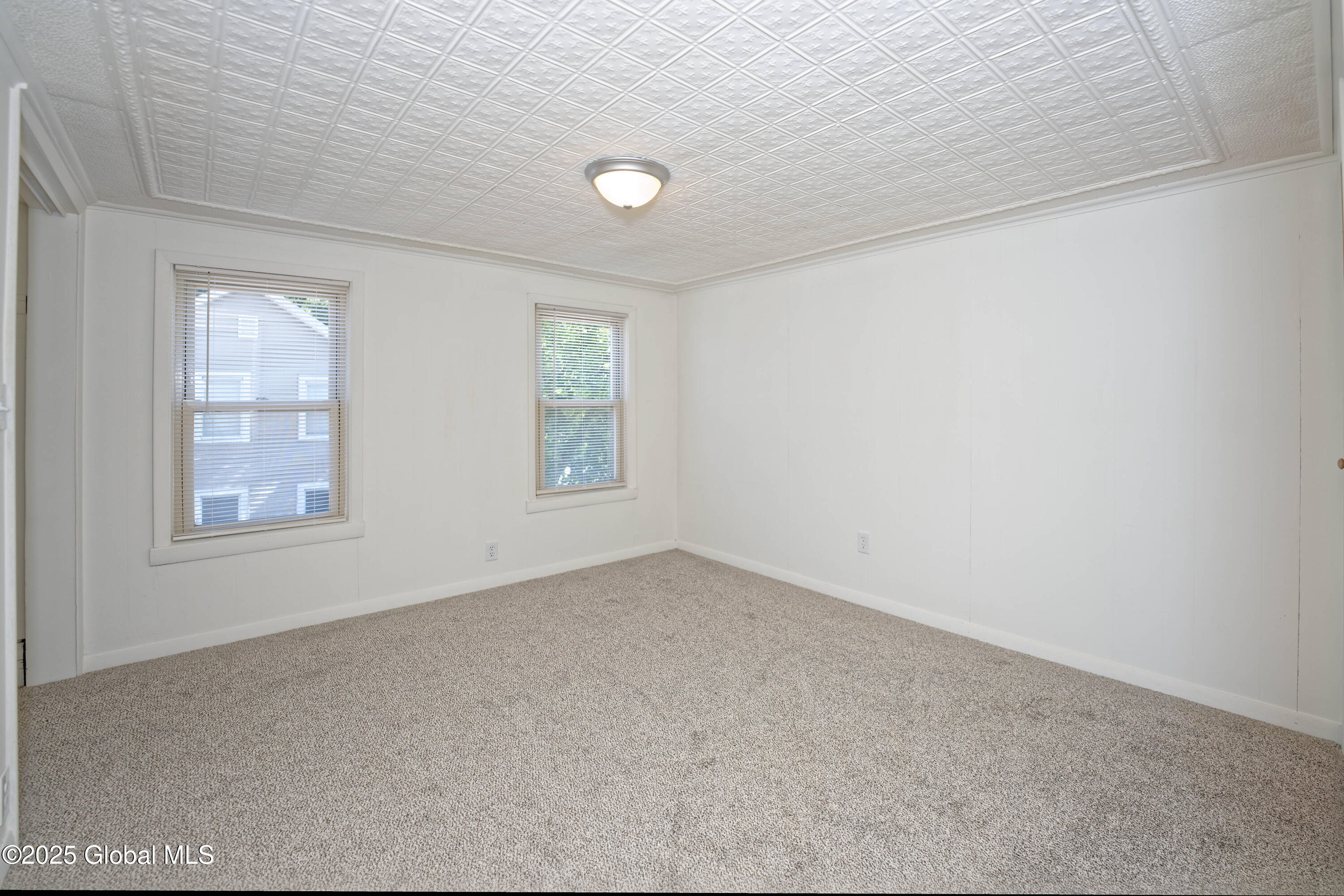 30 Andrewsville Court, Watervliet, New York image 18
