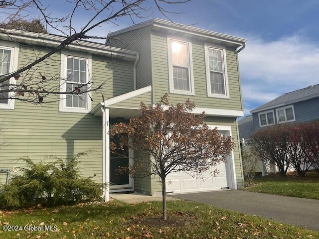 82 Meadowlark Drive, Cohoes, New York image 2