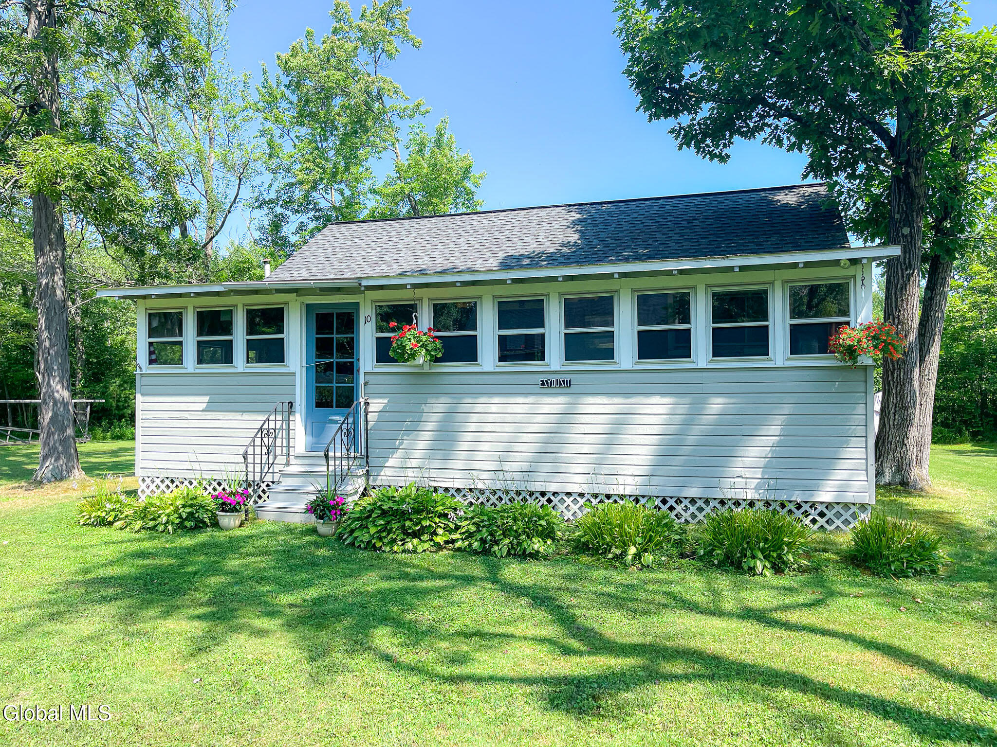 10 Dunning Road