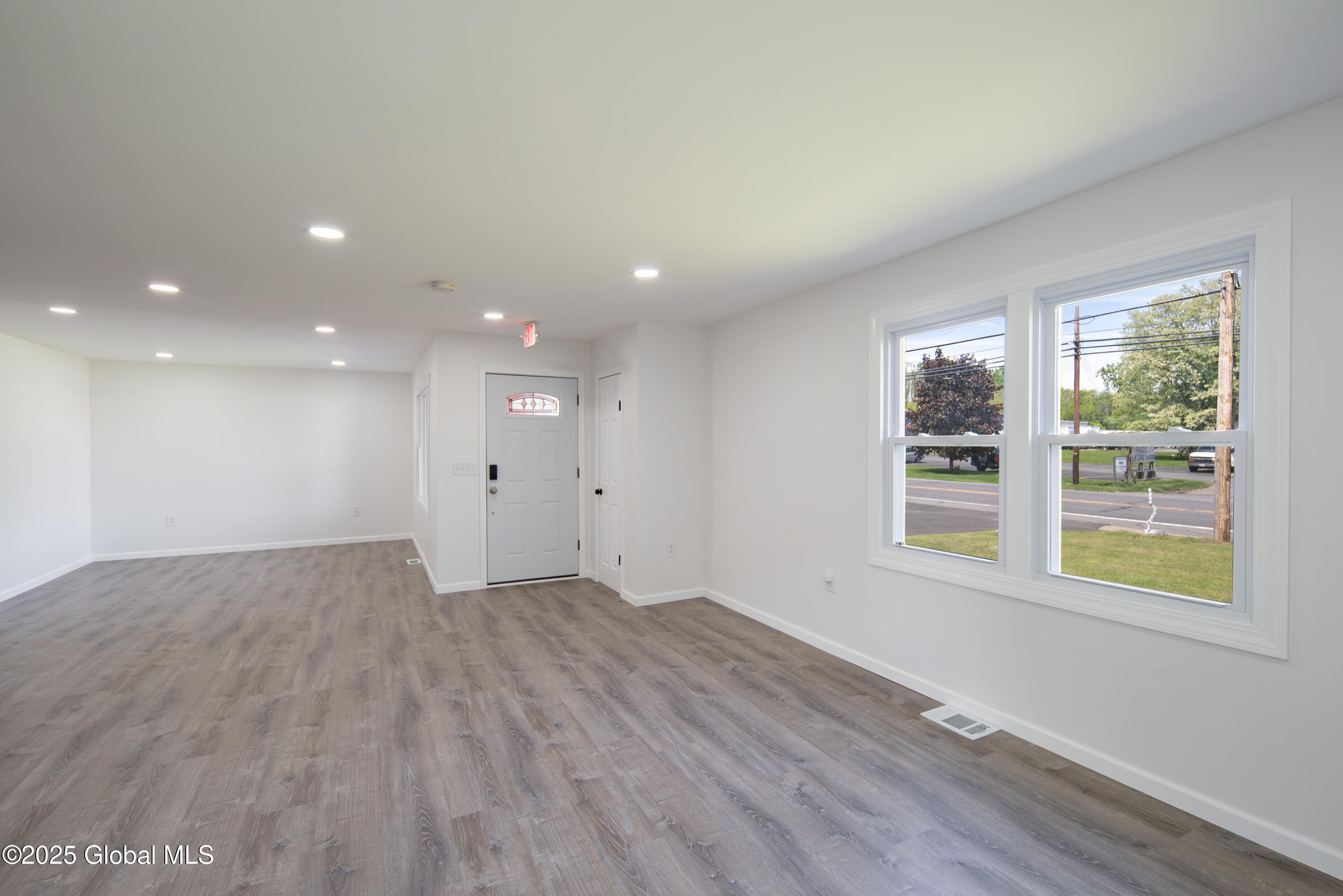 135 Freemans Bridge Road, Glenville, New York image 9