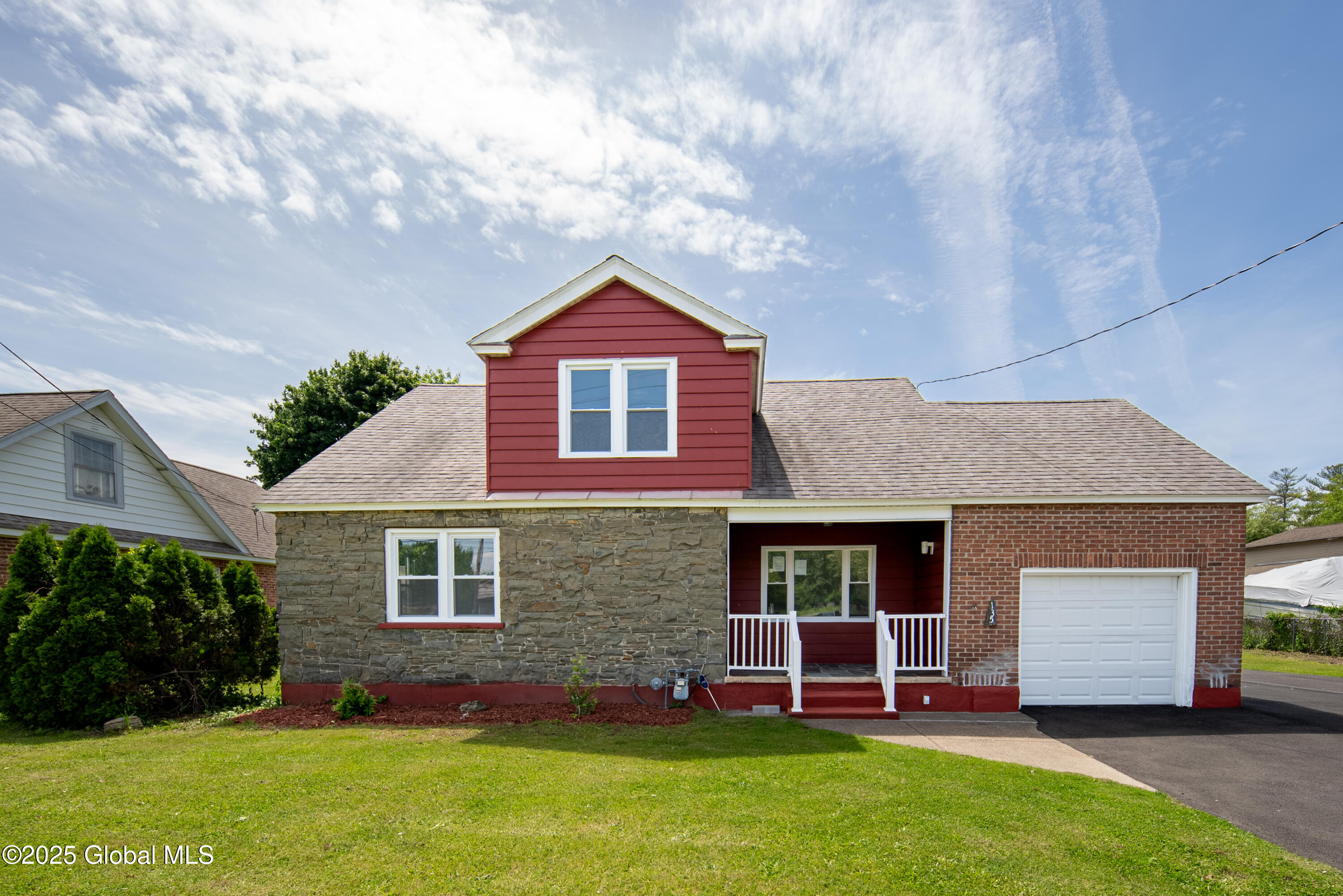 135 Freemans Bridge Road, Glenville, New York image 1