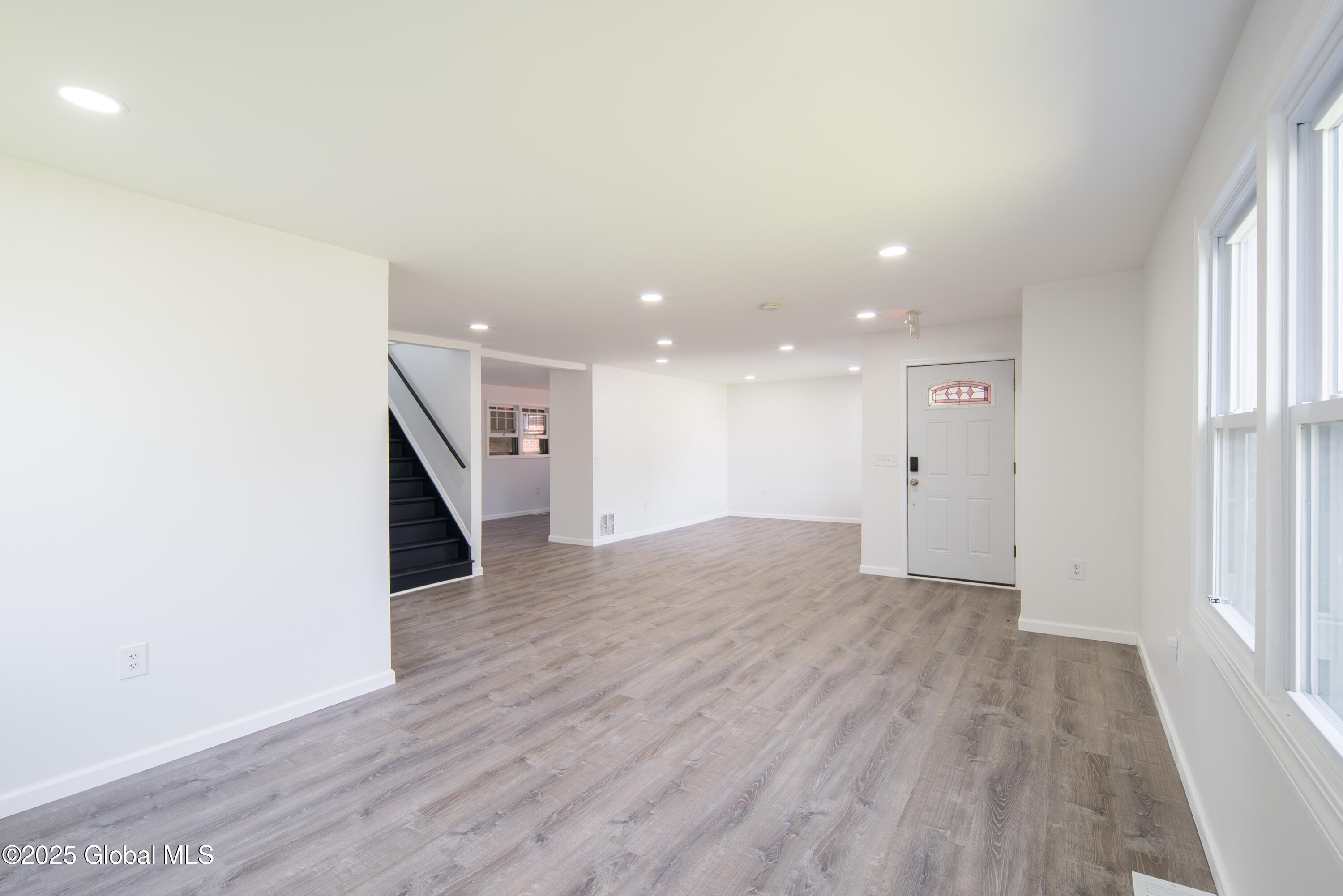 135 Freemans Bridge Road, Glenville, New York image 7