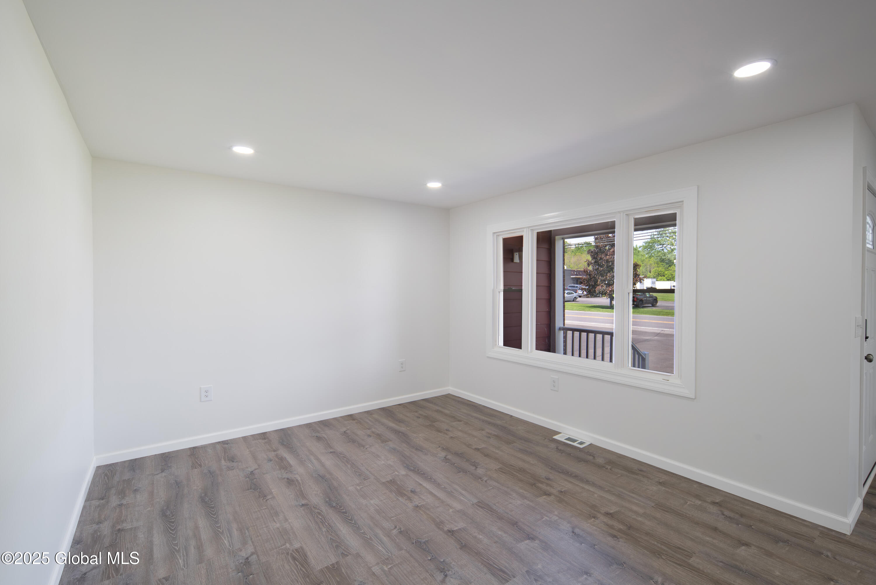 135 Freemans Bridge Road, Glenville, New York image 10