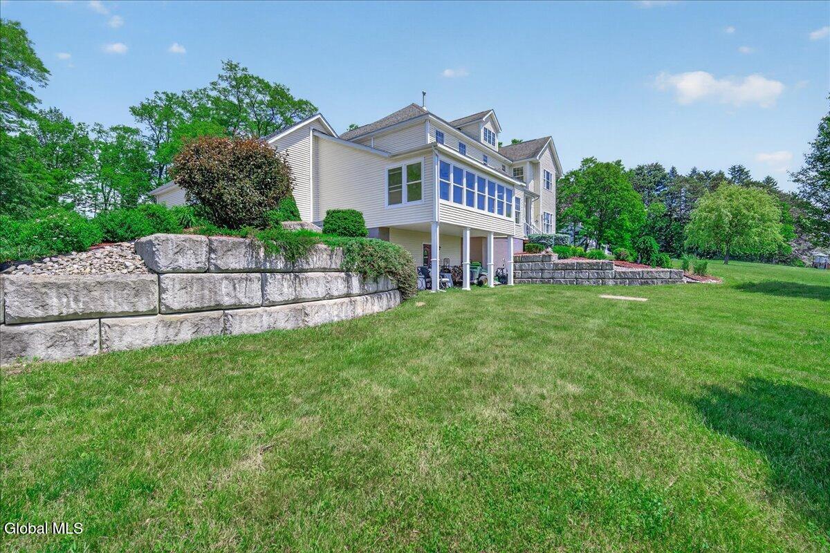 123 Waters Road