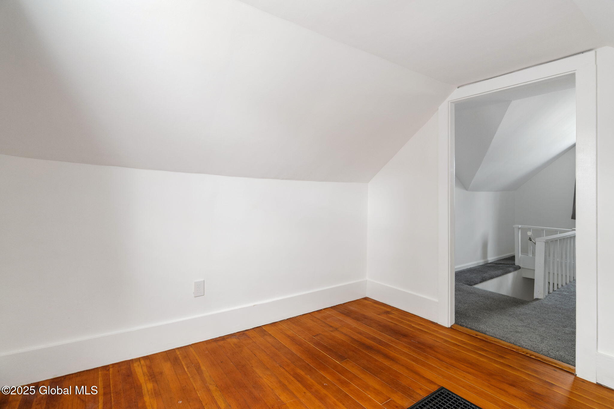 18 Fenwick Avenue, Schenectady, New York image 23