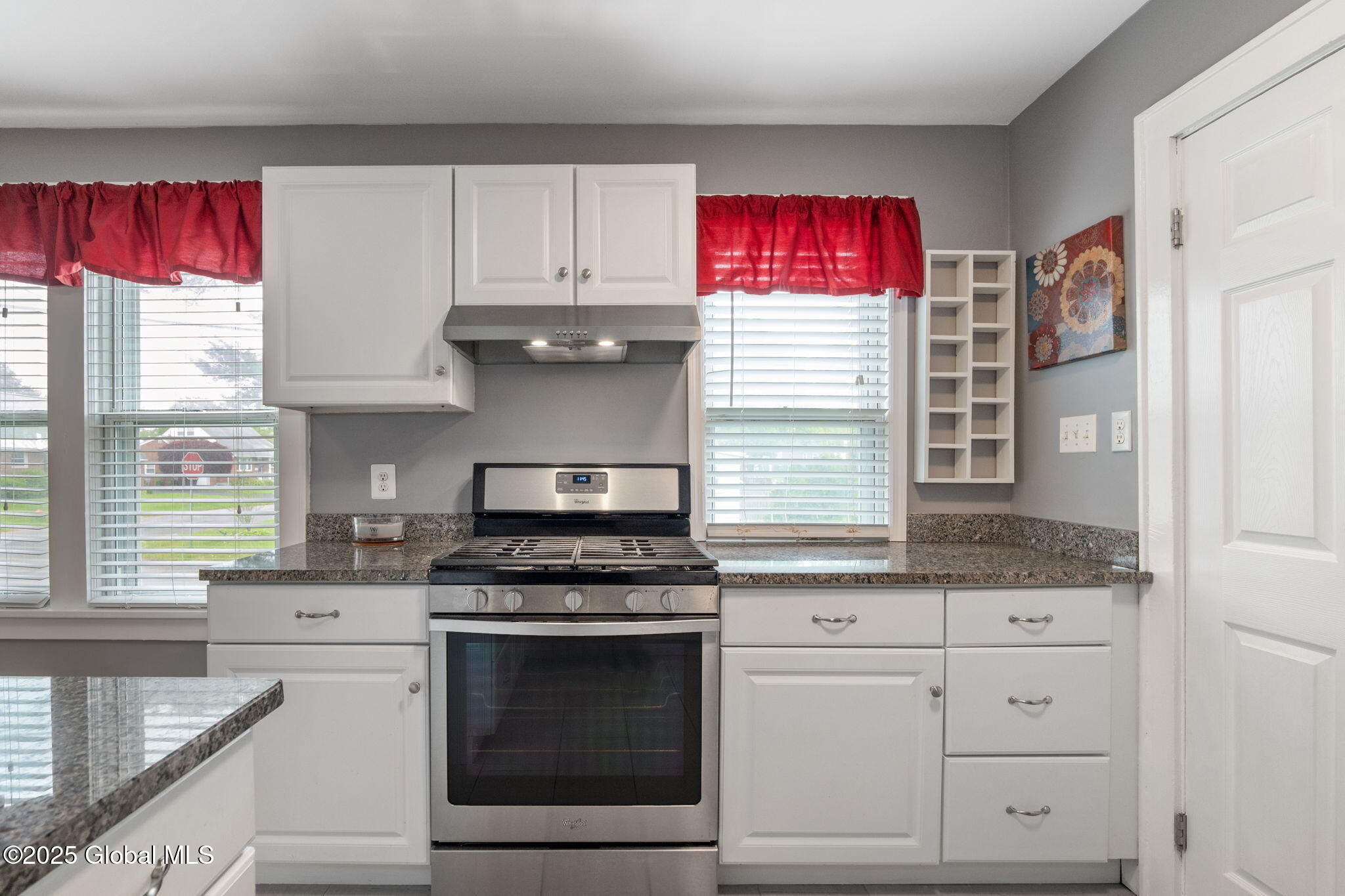 18 Fenwick Avenue, Schenectady, New York image 11