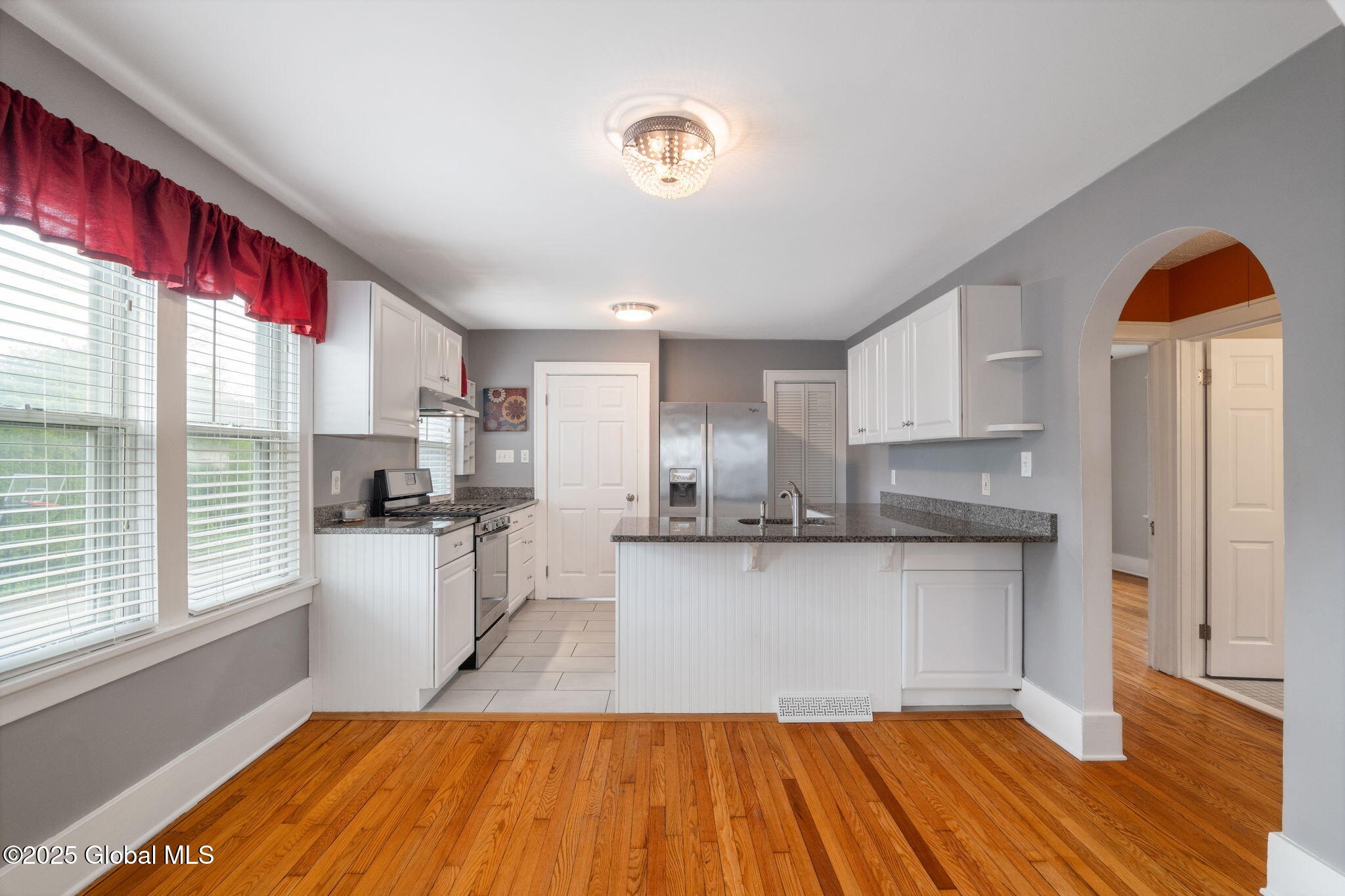 18 Fenwick Avenue, Schenectady, New York image 8